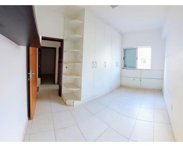 Foto de Patos de Minas/MG - Apartamento (desocupado) 3 quartos e 2 vagas - IDR168332