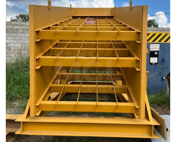 Foto de ITAÚNA MG - 2 UNIDADES  PENEIRA 4015  3 DECKS  BASE MOLAS BASE MOTOR ACIONAMENTO CARDAN  VALOR R$250.000,00 cada