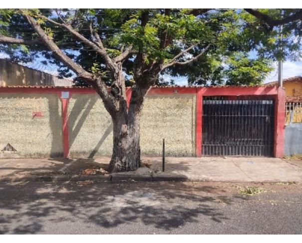 Foto de UBERLÂNDIA/MG — Casa com 3 quartos (F1444405047137)