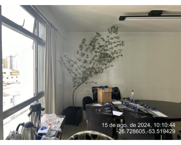 Foto de SÃO MIGUEL DO OESTE/SC - A Sala Comercial nº 201, sito no 2º andar do Edifício PORTELLA CENTER, sito na Rua 15 de Novembro, na cidade de São Miguel do Oeste, 452