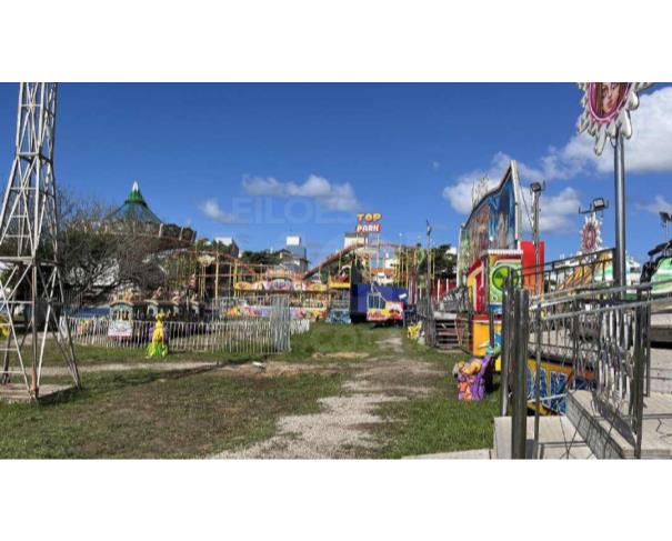 Foto de FLORIANÓPOLIS/SC - Terreno com 15.379,61m² ao lado Igreja Nª Sª de Guadalupe em Canasvieiras