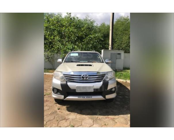 Foto de GOVERNADOR VALADARES/MG - TOYOTA HILUX SW4 SRV 4X4