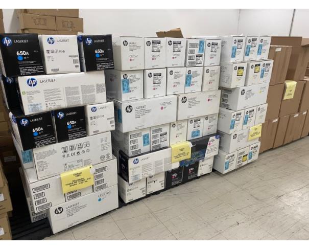 Foto de SÃO PAULO/SP - Lote de Toner HP 37A (modelo CF237A) e HP LaserJet 650A (modelos CE271A para ciano e CE273A para magenta)