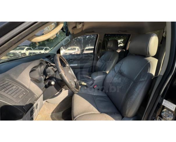 Foto de ITAÚNA/MG - CAMINHONETE TOYOTA/HILUX CABINE DUPLA 4X4 SRV ANO 2008/2009 - SC1101