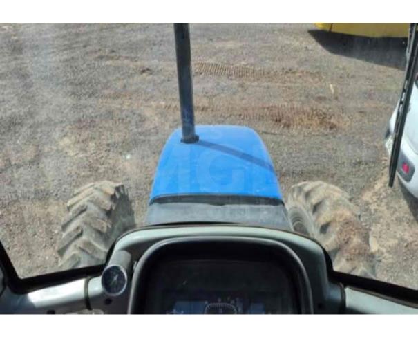 Foto de CAMPESTRE DA SERRA/RS - Trator Agrícola Cabinado New Holland – modelo TL75E – 4x4