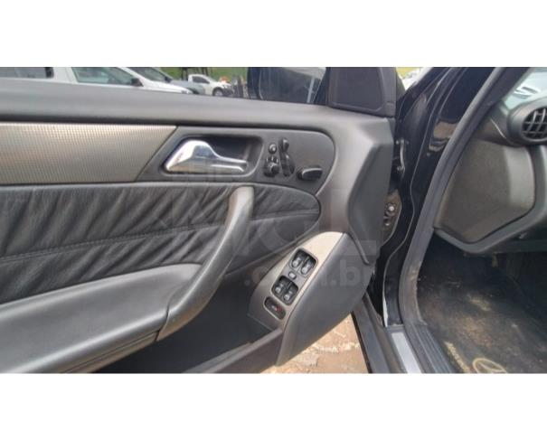 Foto de ITAÚNA/MG - MERCEDES BENZ C-230 K ANO 2004/2004 - PA12469