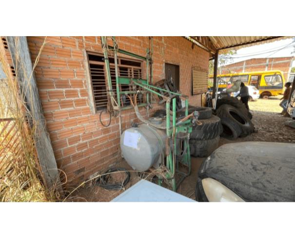 Foto de SANDOLÂNDIA/TO - Pulverizador 400L