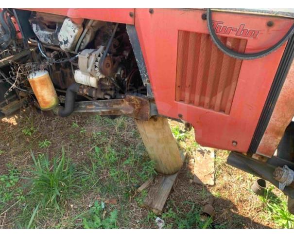 Foto de PARDINHO/SP - Trator Massey Ferguson