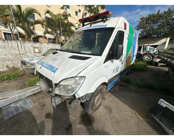 Foto de RIO DAS OSTRAS/RJ - ESP. CAMINHÃO AMBULÂNCIA I.M. BENZ SPRINTER 415 MARIMAR A