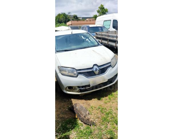 Foto de Marataízes/ES- Carro- Renault Sandero Expression 1.6- 2014/2015