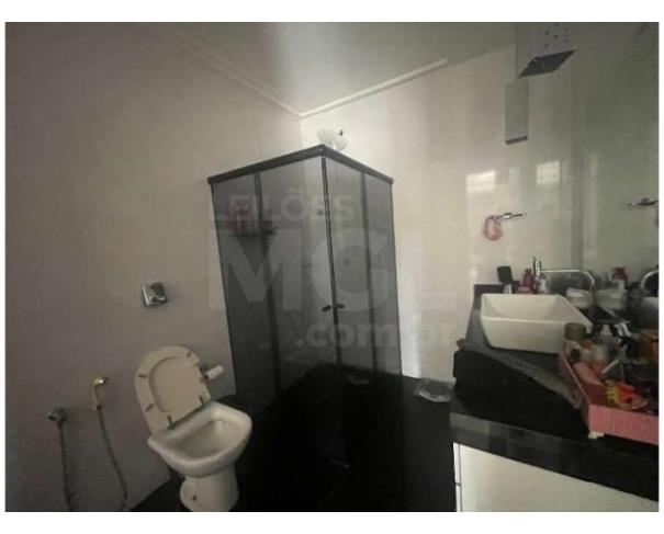 Foto de ITAPERUNA/RJ – Casa com 233,70 m² de área construída, situada no bairro Presidente Costa e Silva