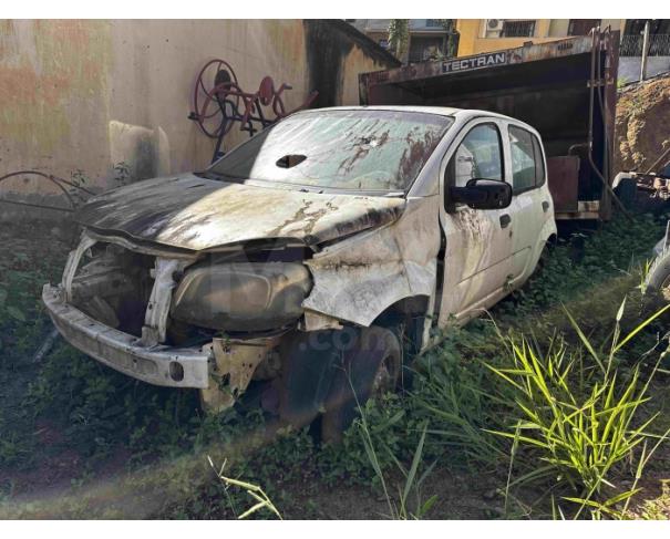 Foto de PIRAPETINGA/MG - Fiat/uno vivace 10, 2011/2012, FLEX 