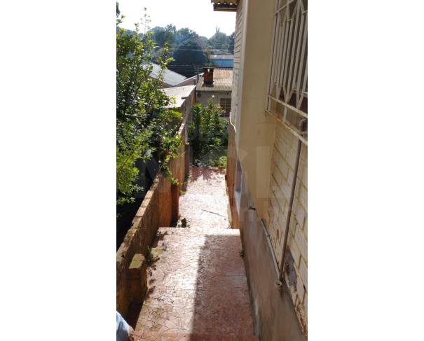 Foto de ERECHIM/RS – Casa e seu respectivo terreno com a área de 297m², situada no bairro Dal Molin