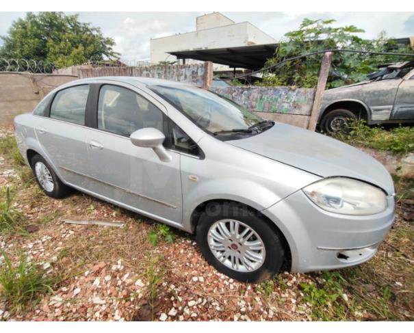 Foto de ARAXÁ/MG - FIAT Linea LX 1.9 - 2010/2010 - CIRCULÁVEL