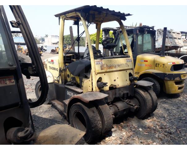Foto de ITAÚNA/MG- 03 EMPILHADEIRAS SENDO 03 DA MARCA YALE, COM CAPACIDADE DE 7,0 TONELADAS CADA 
