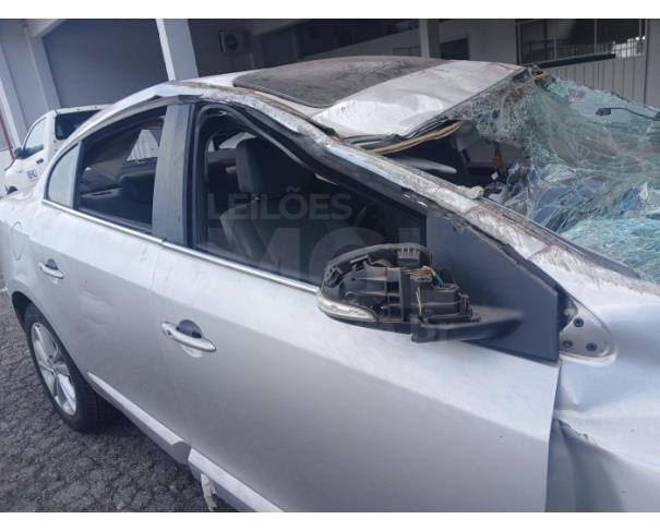 Foto de ITAÚNA/MG- RENAULT FLUENCE SEDAN PRIVILEGE 2.0 16V FLEX AUT 2015/2016- PA00968