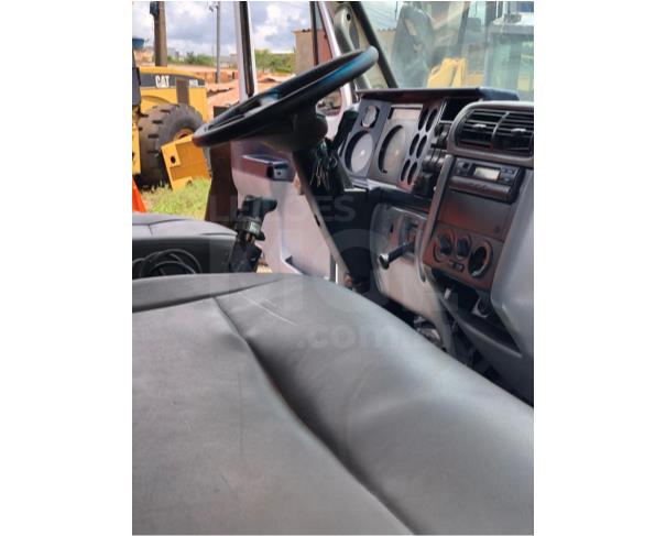Foto de CONTAGEM MG - VOLKSWAGEN  26.260 E COM PIPA 15 MIL LITROS - TRAÇADO 