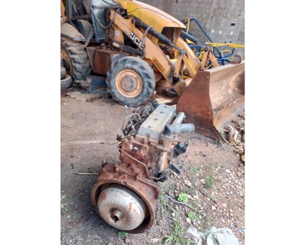 Foto de DOURADOQUARA/MG - Retroescavadeira JCB.