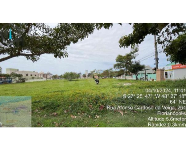 Foto de FLORIANÓPOLIS/SC - Terreno com 15.379,61m² ao lado Igreja Nª Sª de Guadalupe em Canasvieiras