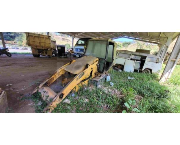 Foto de SANTA MARIA MADALENA/RJ - Retroescavadeira JCB 3C PLUS