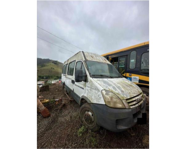 Foto de SANTA BARBARA DO MONTE VERDE/MG - IVECO DAILY 3.0 HP 45S – MINIBUS 16 LUGARES, 2008