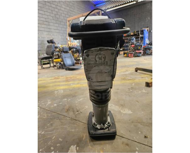 Foto de VESPASIANO/MG-COMPACTADOR DE SOLO (SAPO) WACKER