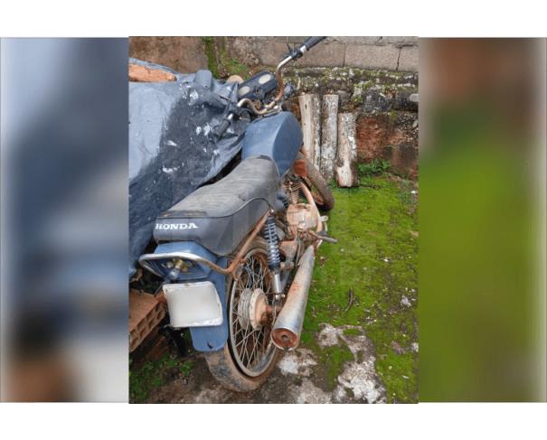 Foto de IBITURUNA/MG - MOTOCICLETA HONDA CG 125
