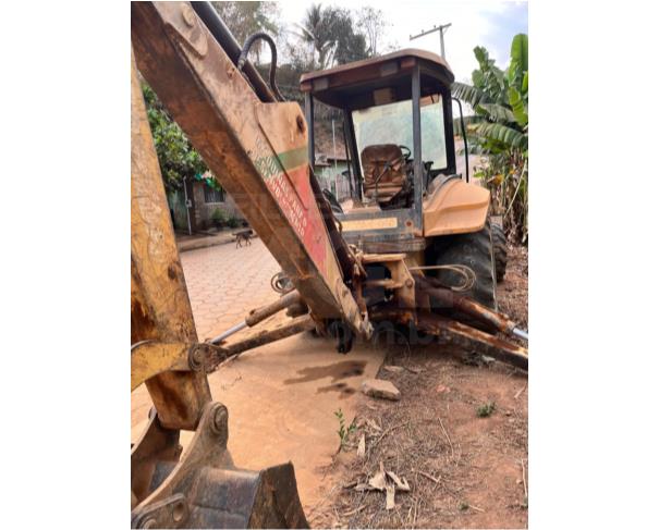Foto de SÃO PEDRO DOS FERROS/MG - Retroescavadeira New Holland, LB90