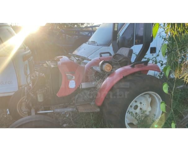 Foto de DUMONT/SP - Trator Agrale