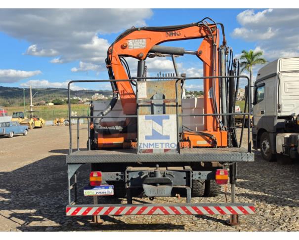 Foto de ITAÚNA MG - CAMINHÃO COM CARROCERIA VW 26.260 COM MUNCK - ANO 2008