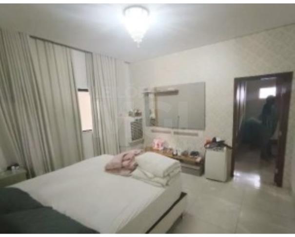 Foto de PIRAPORA/MG – Casa e seu respectivo lote com a área de 360,00m², situado no bairro São João Batista