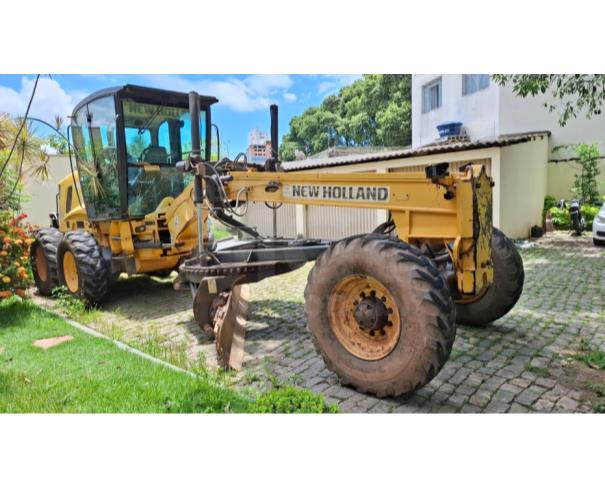 Foto de DIVINOPÓLIS/MG - Motoniveladora New Holland modelo RG140B
