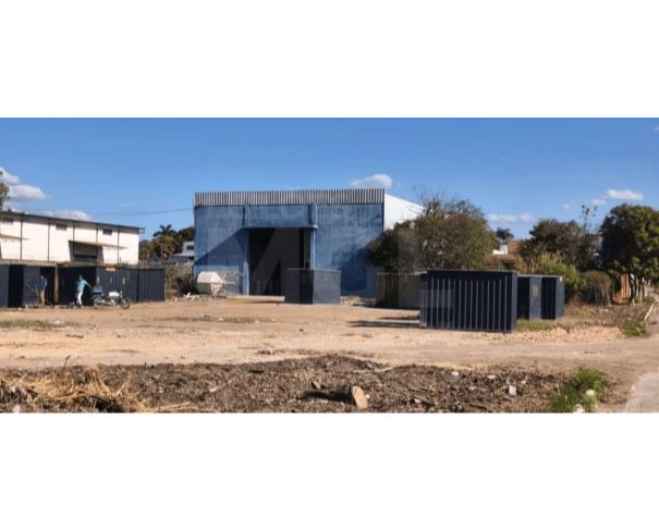 Foto de LAGOA DA PRATA/MG – Galpão comercial em um terreno de 360,00m², situado no bairro Maria Fernanda II 