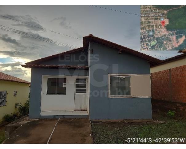Foto de DEMERVAL LOBÃO/PI — Casa com 3 quartos e 1 vaga na garagem