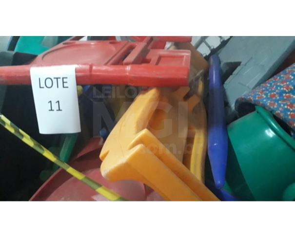 Foto de CARAPICUÍBA/SP-Brinquedos diversos. 