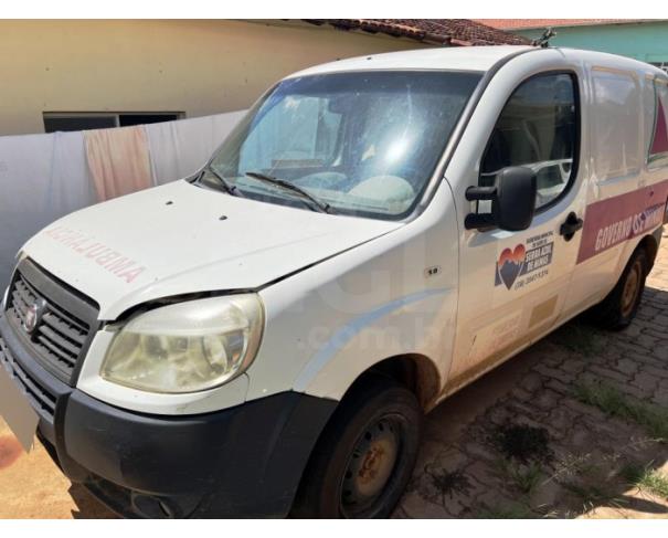 Foto de SERRA AZUL DE MINAS/MG- (CARRO) Fiat Doblo Rontan Ambulância- 
