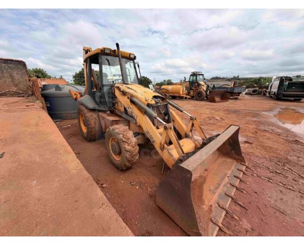 Foto de TIROS/MG - Retroescavadeira JCB, modelo 3C