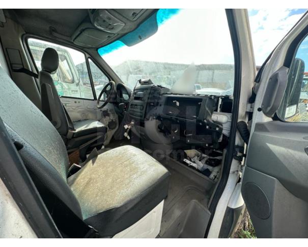 Foto de RIO DAS OSTRAS/RJ - ESP. CAMINHÃO AMBULÂNCIA I.M. BENZ SPRINTER 415 MARIMAR A