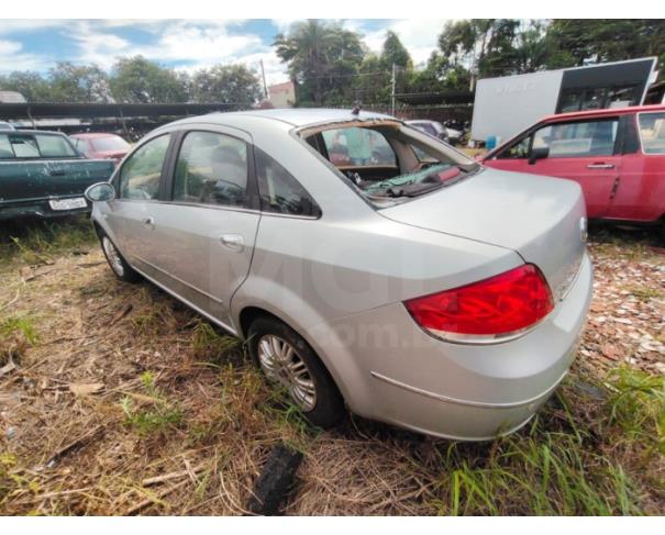 Foto de ARAXÁ/MG - FIAT Linea LX 1.9 - 2010/2010 - CIRCULÁVEL