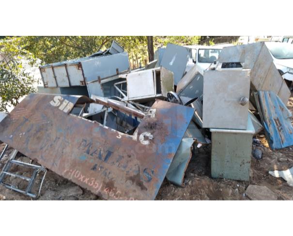 Foto de LOTE 022- Sucata de ferro velho- P74823
