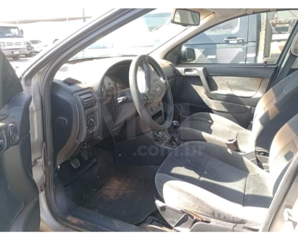 Foto de ITAÚNA/MG - CHEVROLET ASTRA SEDAN ELEGANCE - 2004/2004 - ANTECIPADA