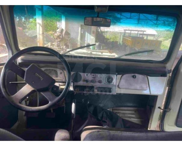 Foto de GUAIMBÊ/SP - Toyota Bandeirante Misto Camioneta, 1990/1990, DIESEL, BEGE