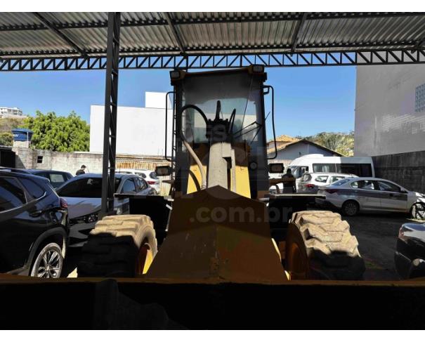 Foto de PIRAPETINGA/MG - Pá carregadeira Caterpillar modelo 924G