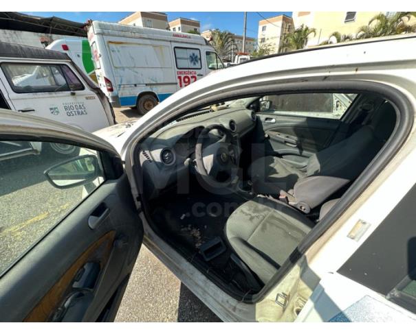 Foto de RIO DAS OSTRAS/RJ - VW GOL 1.6