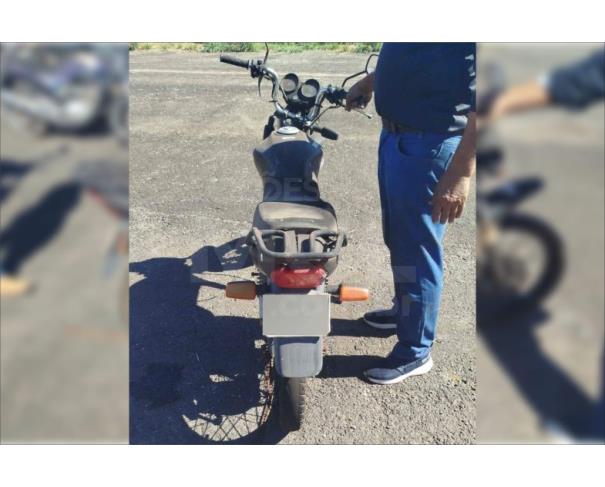 Foto de APARECIDA DE GOIÂNIA/GO - Motocicleta HONDA CG 125 Fan - PARA RETIRADA DE PEÇAS - MOTOR INSERVÍVEL