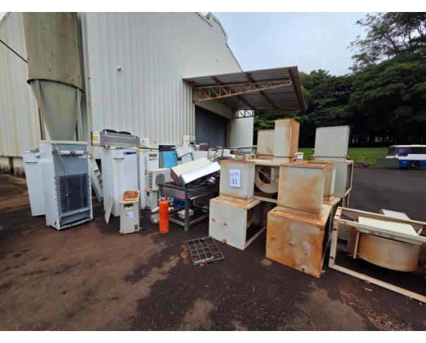 Foto de LONDRINA/PR - SUCATAS DE GELADEIRAS, FREEZERS, CONDICONADORES DE AR, REFRIGERADORES, RESFRIADORES