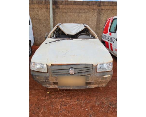 Foto de MONTE CARMELO/MG - CARRO - Fiat Uno Mille Way Economy, 2013/2013