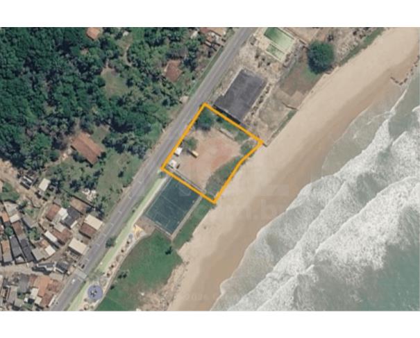 Foto de MACEIÓ/AL - Terreno com 3.505,129 m² às margens da AL-101 pé na areia, na Praia Riacho Doce