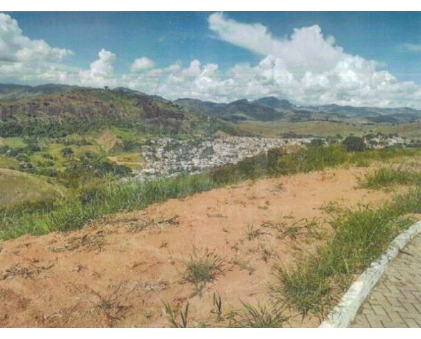 Foto de CARANGOLA/MG — Lote com área de 2808,81m² no bairro Alterosa 