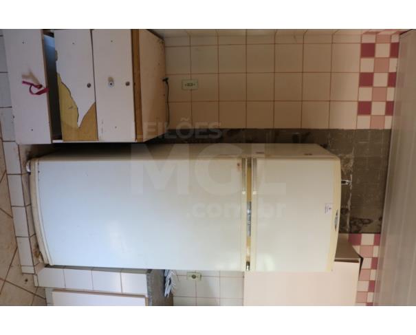 Foto de BRASILIA/DF - Eletrodomésticos (forno, fogão, micro-ondas, freezes, geladeira, buffet térmico)